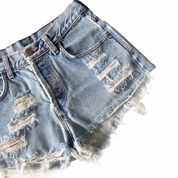 Vintage 90’s: Lucky Brand ㋛ Festival Hippie Destroyed Denim Cut Off Shorts ㋛ - Picture 4 of 13